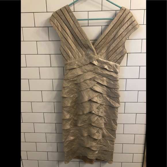 Cache Dresses & Skirts - Stunning Gold Ruffled Cache Cocktail Dress Size 2